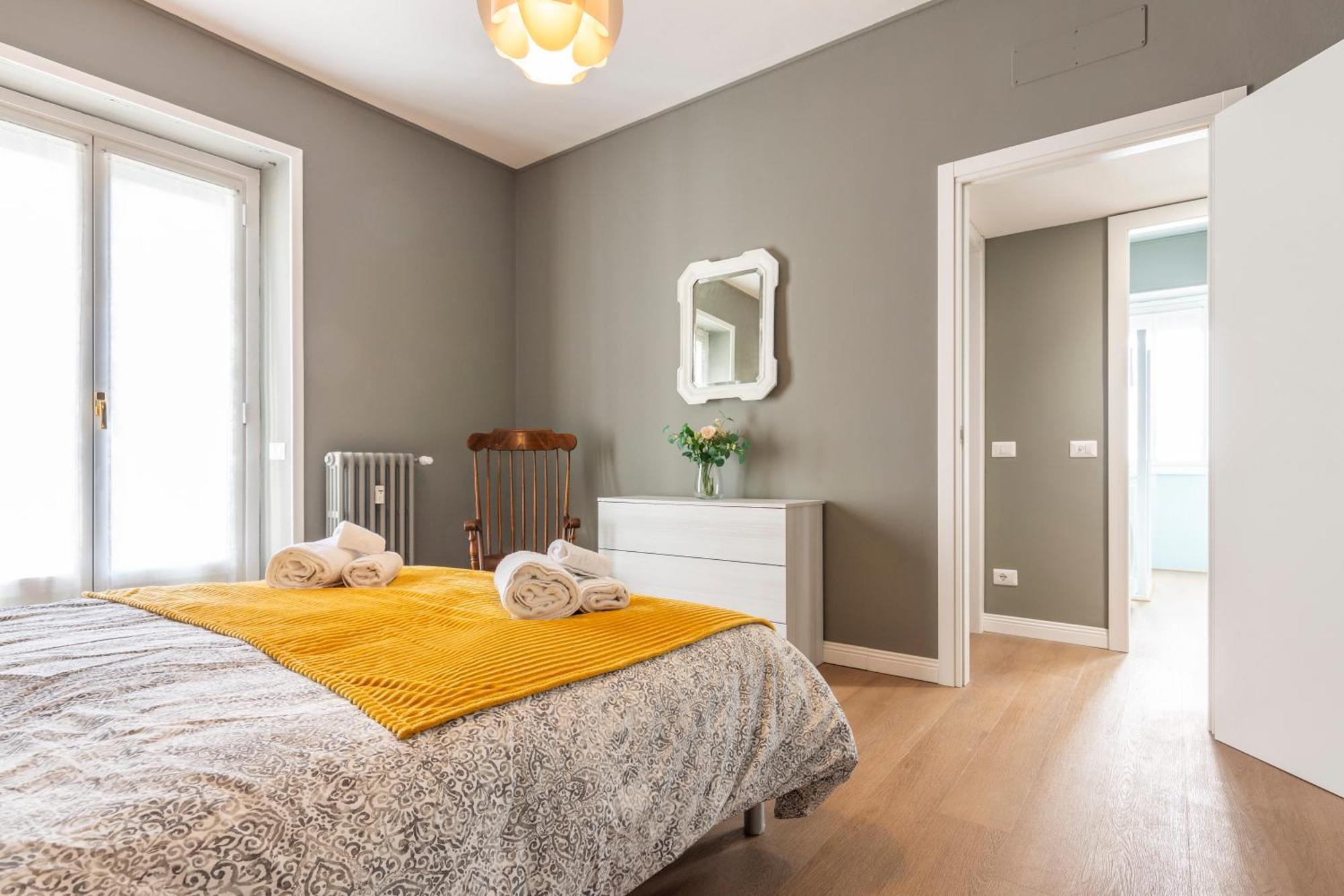 Ospitali - Dimora Tina, Ampio Trilocale In Zona Lambrate Comodo X4 * Milán