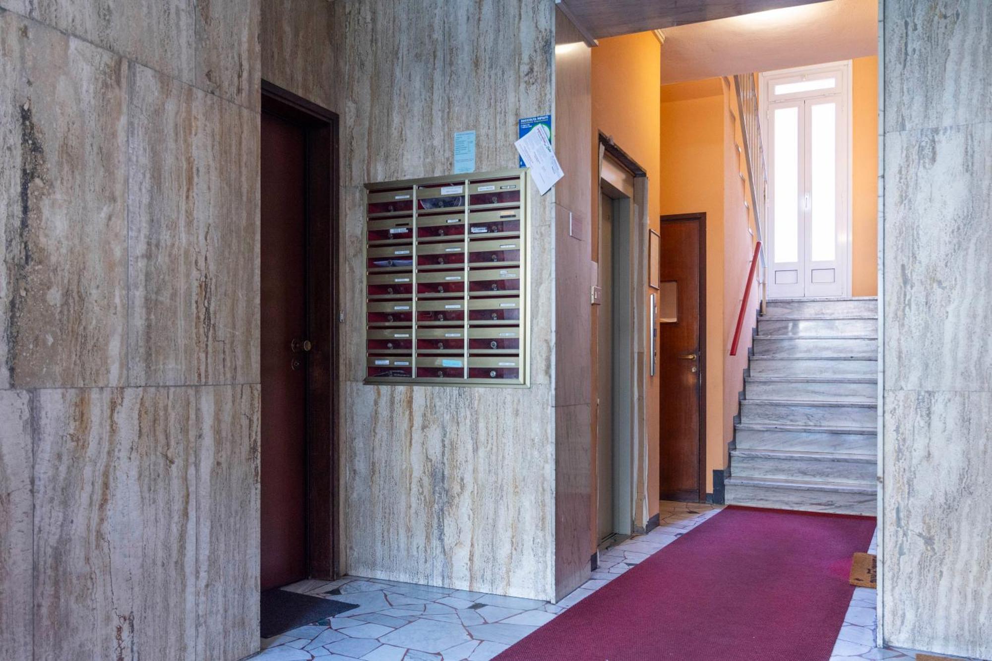 Appartement Ospitali - Dimora Tina, Ampio Trilocale In Zona Lambrate Comodo X4